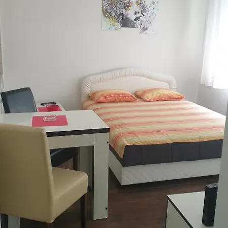 Borko 3-3 Apartament *