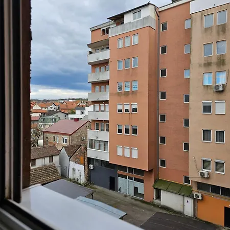 Borko 3-3 Apartament Loznica